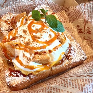 水戸のトースト専門店「Mira cafe」

惣菜系、スィーツ系、色々あって悩んじゃいます。

ゴージャスなフォトスポットもあり、女子会とか盛り上がりそう。

木〜日曜日のみの営業です。

#茨城県