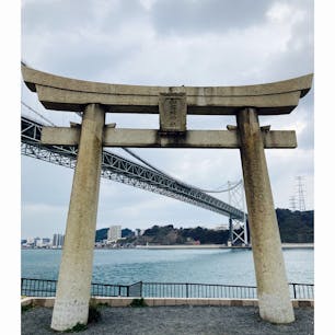 関門橋

意外に近かった九州
いろんな角度からの関門橋
素敵でした