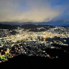 新世界三大夜景のひとつ、長崎の稲佐山の夜景。美しく光輝いた長崎の街並みをこの目で見てみませんか？

#長崎 #稲佐山 #夜景 #新世界三大夜景 #ロマンチック #サトホーク