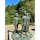進撃の巨人ファン必見！

作者諫山先生の故郷である日田市大山町にある大山ダム下流広場には、連載10周年記念プロジェクトのひとつとして主人公であるエレン、ミカサ、アルミンの等身大の銅像が建てられています。

ダムの壁面に向かい建てられているこの銅像は、まさに作品のワンシーンそのもの。

このほかにも、日田市内にはたくさんのファン必見&聖地巡礼スポットがあります。