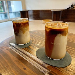 OurLog COFFEE 鶴橋
人気のカフェです。