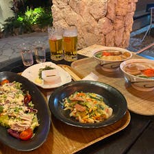 南風 屋台村
三線の生ライブを聴きながら、オリオンビール、宮古そば、ゴーヤチャンプルー、海ぶどう、って沖縄尽くし🤤♡
#202301 #s沖縄