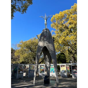 2022.2.Hiroshima

平和記念公園

色んなことを考えさせられる場所でした。あの日もこんないい天気だったのだろうと思うと胸が締め付けられます。

#広島