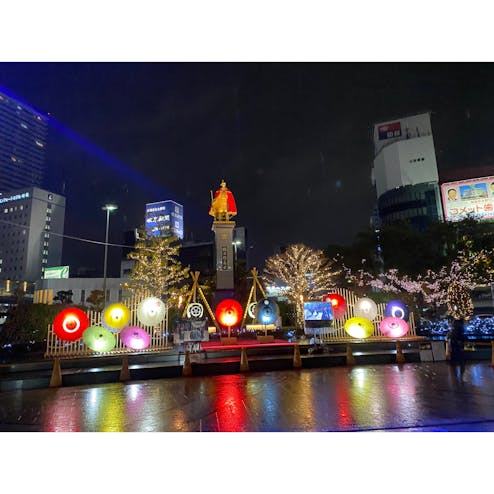 黄金の織田信長公像