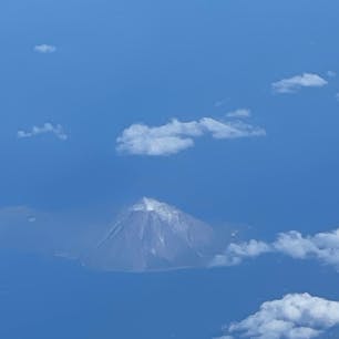 初めての一泊2日沖縄観光
古宇利大橋とハートロックに行きたくて…
とても綺麗な海に感動しました。
まだまだ行きたいところあるけど時間が足りなかったから、また行きたいなー