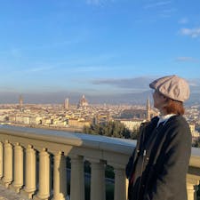 イタリア旅行✈︎

写真を見返していて気づいたこと

私は帽子が好きみたいですね…笑