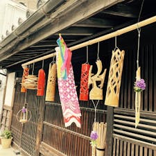 「安芸の小京都」、竹原🎍平安時代に、京都下賀茂神社の荘園として栄えた歴史から、こう呼ばれています。日照☀️時間が長く、降雨☔️量が少ない竹原の地は、塩田と米つくりに適した環境でした。

また、大正時代には酒が🍶造りが大きく発展。全盛期には、26件の造り酒屋が存在しており、今でも竹鶴酒造、藤井酒造、中尾醸造の３蔵でお酒を造っています。

5/3、4は竹まつりが開催されますよ👘

2023年4月30日　可愛や🍎