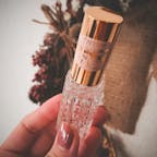 好きな香りを選んでイメージで他の香りと調合してくれて自分だけの香水。
柔らかい優しい香り。つけてるうちに匂いが変化するみたい。
#フィトン #小樽 #堺町通 #手作り香水