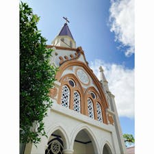 島根　津和野カトリック教会

可愛らしい教会
ステンドグラスも素敵でした