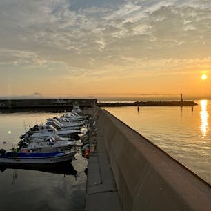 函館の漁港の、夕陽