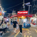 味カルメギサル専門

鐘路３街焼肉通りと呼ばれるこの辺りは
韓国の雰囲気がぷんぷんしてます。