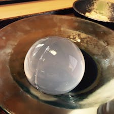 岩手県岩泉町 道の駅にて。
ドラゴンボールと言う名の水菓子。
龍泉洞の水から作ったからドラゴンボール…らしいです。
意外に美味しい。