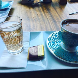 イスタンブル
ウスキュダルのオスマン風カフェ