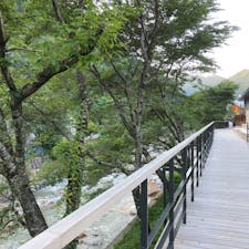 道の駅　あわくらんど
岡山県西粟倉村にある楽しい道の駅。
地元の木をふんだんに使った散策道のそばには川も流れていて気持ちがいい。