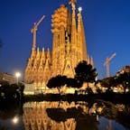 🇪🇸 サグラダ・ファミリア

水面に映るライトアップされたサグラダ・ファミリア
45年ぶりに完成したマリアの塔に備え付けられた星が美しく輝いてました⭐️

#puku2'23
#puku2"07
#puku2🇪🇸バルセロナへの旅'23.7
#puku2サグラダ・ファミリア
#スペイン#バルセロナ#サグラダ・ファミリア#夜景#ガウディ