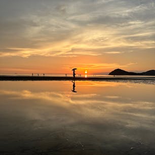 父母ケ浜

夕方は景色が一変