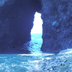 サスペンスドラマのロケ地でお馴染みの断崖絶壁や洞窟、奇岩が見られる能登金剛。

荒波でつくりあげられた魅力溢れる景勝地です。


#石川県 #能登市 #能登金剛