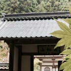 青紅葉巡りで慧日寺へ
山の中にある雰囲気のいいお寺です
御朱印待ちの間は庭園や本堂を見せてくれます