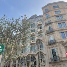 DAY 28 Feel Gudi

📍 Casa Batlló
📍 Casa Milà
📍 El Corte Inglés
📍 Plaça de Catalunya
📍Loewe