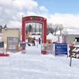 関西圏では最大級のスキー場
【ハチ高原スキー場】のキッズパークは、とっても充実！

雪遊び、ソリ、スノーライダーなど、さまざまなアイテムがあり、お子様は夢中で楽しむこと間違いなしです。
