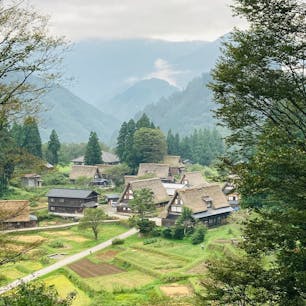 富山
五箇山　相倉合掌造り集落

まさに
日本昔ばなしの世界

集落を見渡せるスポットがありました。