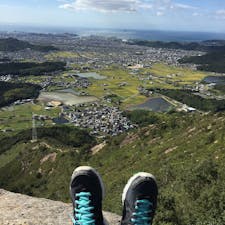 兵庫県/高御位山

山登りにハマりそうになった7年前　笑

山頂からは播磨平野や瀬戸内海が一望でき、低山ながら眺めは最高です！！

岩場をよじ登るようなルートもある楽しい山に、久しぶりに出かけたいと思いました。

#puku2'16
#puku2"10
#puku2兵庫
#兵庫#高御位山#山#鹿島神社#鳥居#神社仏閣
