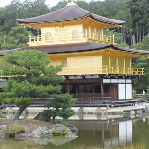 金閣寺。素晴らしいお寺でした。