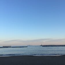 熱海の海です
遠くに初島が見えます