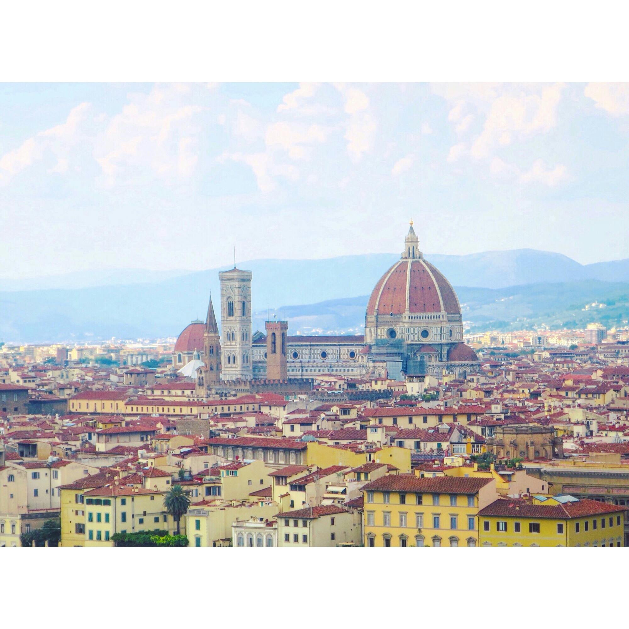 ミケランジェロ広場 Piazzale Michelangelo の投稿写真 感想 みどころ フィレンツェ の景色として良く紹介されている景色 これは トリップノート ミケランジェロ広場 Piazzale Michelangelo の投稿写真 感想 みどころ フィレンツェ の景色として良く紹介されている景色 これは トリップノート