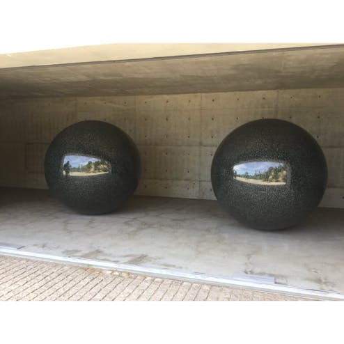 見えて 見えず 知って 知れず