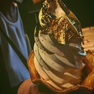 金沢名物
金箔ソフトクリーム
ゴージャス感ハンパない！
美味💕