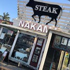 【ステーキハウス　ナカマ】
恩納村にある、美味しいステーキを提供してくれるお店。
沖縄県の黒毛和牛や、アメリカンビーフ、オージービーフなども美味しくいただける。
店内は思いっきりアメリカンな雰囲気で楽しい感じ。
