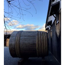 京都　伏見
月桂冠大倉記念館

中庭にある大樽が印象的