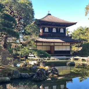 銀閣寺(慈照寺)

観音殿と庭園のわびさびに高台からの眺め。
魅せるバランスの渋さに感動します。
さすが世界遺産の国宝ですね♪
2024.1.14