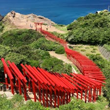 山口県
長門市
にわかに脚光を浴び始めた山口。前回美祢市をご紹介いたしましたが、今回は美祢市の北に位置する長門市を改めて投稿します。一枚めは、元乃隅神社、2枚目は青海島です。山口県は、公共交通機関があまり充実していませんが、道路はよく整備され、無料の自動車専用道路も多くとても運転しやすいので、可能なら車での観光がお勧めです。