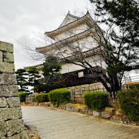 丸亀城
現存天守