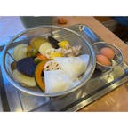 地獄蒸し工房 鉄輪

地獄蒸しランチは日曜だからか1時間待ち🍠🧅🥕

整理番号を取り、待ち時間を利用して地獄めぐりをしてきました😊

蒸されたお野菜は甘くて美味しかった♡

#大分#別府#大分グルメ