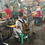 フィリピンの屋台
屋台は庶民の味、高級レストランには無い、気軽さ、安くて、美味しい、が優雅では無いですね、でもね俺等は好きでます。

#サント船長の写真　#フィリピン