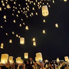 タイ🇹🇭チェンマイで2023年11月28日
コムローイ祭りに参加、ランタンが一斉に空に放たれる灯に魅了されました。