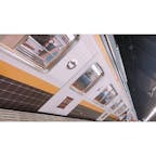 日光線の電車はレトロ。車内は茶色を基調とした落ち着いた雰囲気。日光東照宮までもうすぐです。