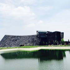 嘉義 故宮博物院南部院区

行きはバス停からはシャトルバス乗った方がいい。帰りは散歩がてら歩いてバス停へ。