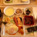 岩手県にある「道の駅 平泉」のレストランは、朝6時からオープンで朝定食¥600が頂けます。

平泉産ひとめぼれのご飯が美味しかった〜。
パンの朝定食もありました。


#岩手県　#平泉　#道の駅平泉