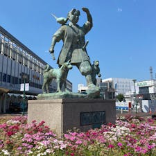 岡山県
倉敷の街並みは本当に綺麗でした🤩
フルーツ有名でパフェが美味しすぎました！
漆黒のお城岡山城
桃太郎