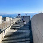 愛媛　亀老山展望公園

細い通路から広い空間に
大階段を登ると現れる絶景

隈研吾さん設計