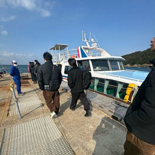 和歌山　加太港
友ヶ島行き

此処は天候不順は欠航します。
兎に角良く欠航しますね。

#サント船写真　#友ヶ島