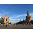 ロシア🇷🇺
モスクワにある可愛いらしい建物たち
なんでこんなにカラフルなんだろうか
赤の広場はいつも沢山の人で賑わってる
ヴェルニサージュはマトリョーシカ🪆などが売っててショッピングが楽しい💡