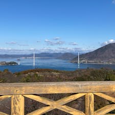 愛媛　しまなみ海道
開山公園

伯方島
展望台から海と島々が
ぐるっと見わたせる場所