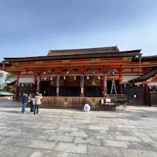 八坂神社

京の東の守護社。祇園さん。
お詣りさせていただきました。
さすがパワースポットでした。
2024.4.6