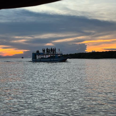 トンレサップ湖