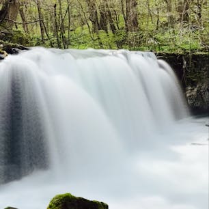 銚子大滝　青森県

駐車スペースもあるので訪れやすい場所です。